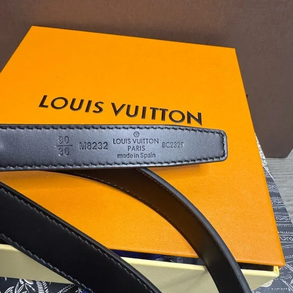 Louis Vuitton Black Belt with Gold Fleur Accent - Picture 4 of 6